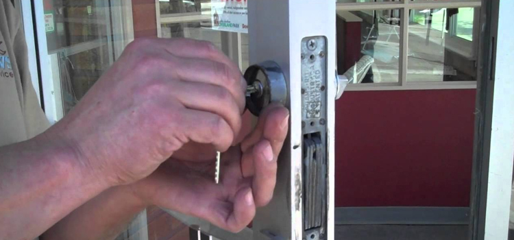 commercial door lock repair Whitby
